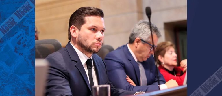 “Relatos Falsos”