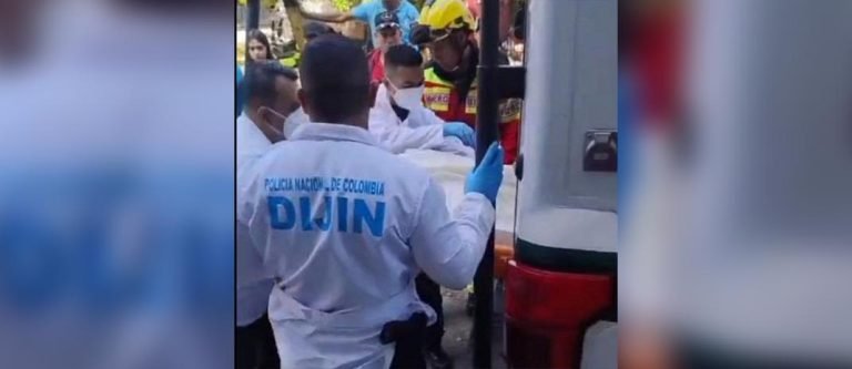 En Bello apuñaló a su pareja y luego se mató al intentar escapar del lugar