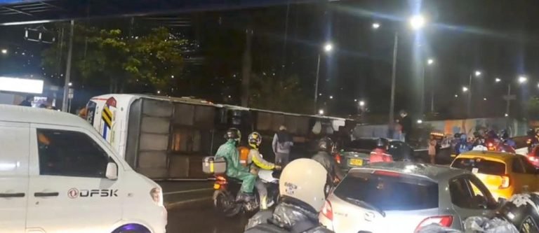 Un fuerte accidente de tránsito en Bello dejó 6 personas heridas