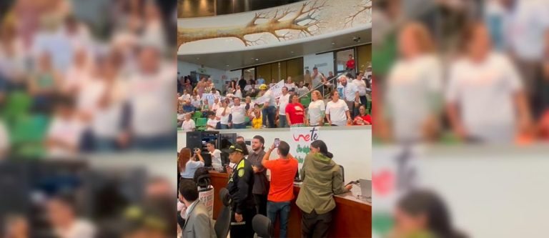 “Pícaro, ratas, ladrones” así arrancó el debate en sesiones extras en el concejo de Medellín