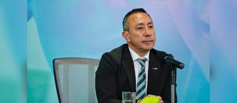 “Incompetencia para gerencia”  