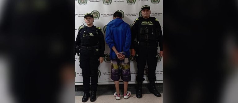 Lo capturaron por apuñalar a un agente de tránsito en Medellín