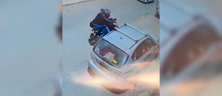 Un reguero de billetes en la calle fue el resultado de un atraco en Tunja 