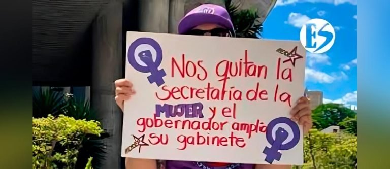 Gobernador considera propuestas de colectivos femeninos para reestructurar la Secretaría de Mujeres
