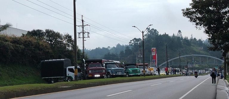 Crítica la situación del Oriente antioqueño con el paro camionero