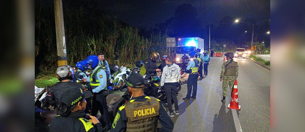 Las autoridades se volvieron a tomar la Avenida las Palmas y encontraron nuevos infractores