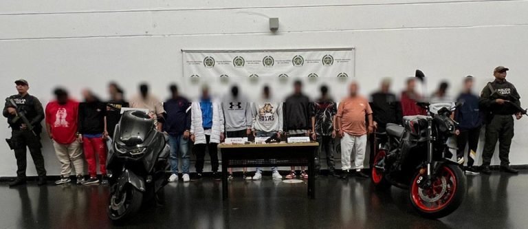 Capturaron a 14 personas que estarían extorsionando en la Comuna 13 de Medellín