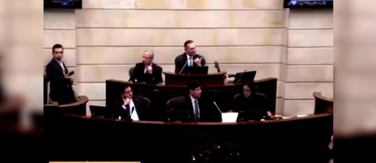 “El rezago ideológico y politiquería, es de Ustedes”  