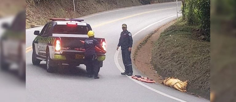 Aparecieron 4 cuerpos en envueltos en costales, la Policía dice que fueron muertes accidentales  