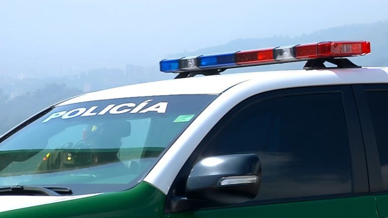 Un hombre agredió con 26 puñaladas a su expareja y la tiene entre la vida y la muerte en un hospital