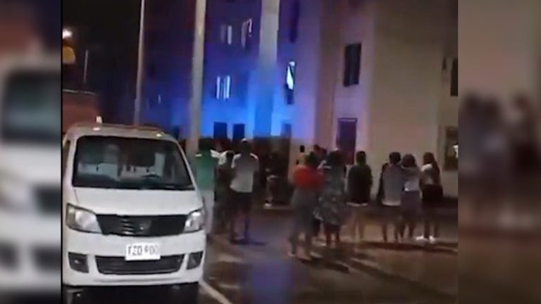 El padre de familia, que asesinó a su hija de 5 años e intentó matar a otra, fue linchado por la comunidad