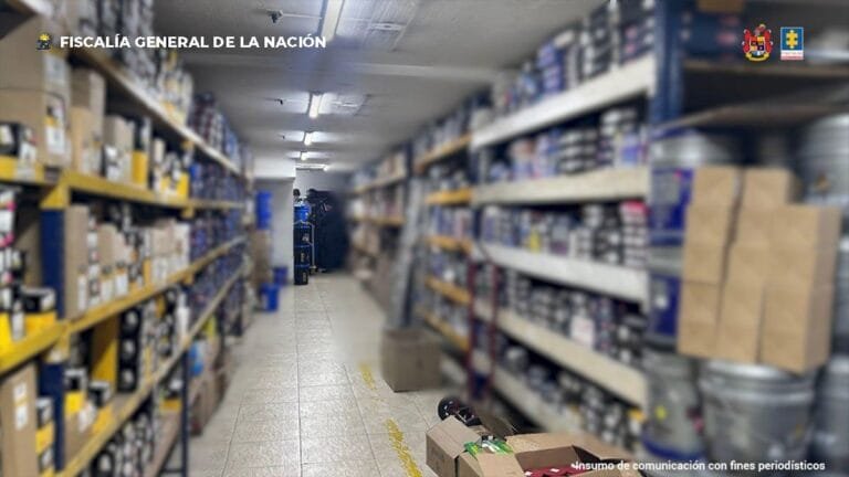 En Antioquia incautaron 40 toneladas de aceite para motor falsificado 