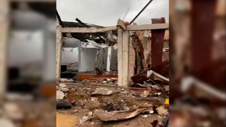 Estalló un carrobomba en el Plateado, Cauca, dejando 6 personas heridas y habría sido perpetrado por las Disidencias de las Farc