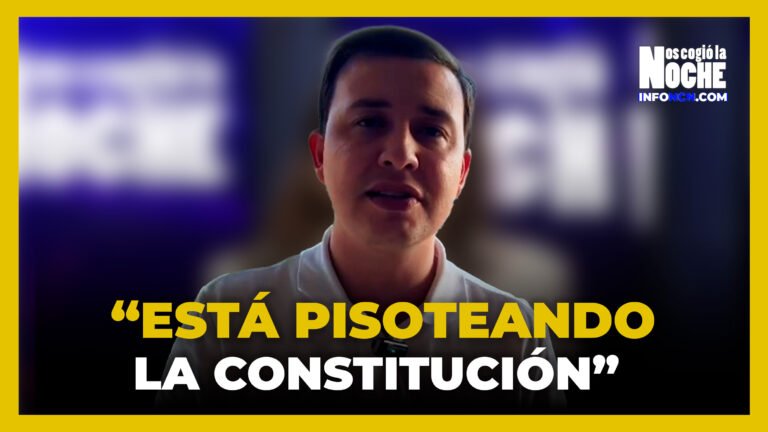 “Está pisoteando la Constitución”
