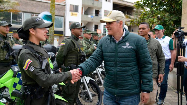 Antioquia invierte más de 46 mil millones de pesos en el escuadrón militar y policial para fortalecer la seguridad Rural