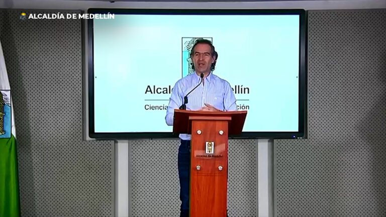 Polémica propuesta del presidente Gustavo Petro de legalizar la marihuana generó la reacción del alcalde Federico Gutiérrez  