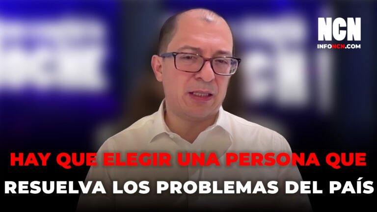 “El país tiene que elegir a una persona que ojalá se ría poco y no abrace a tanta gente, pero resuelva los problemas de este país”: exfiscal, Francisco Barbosa.