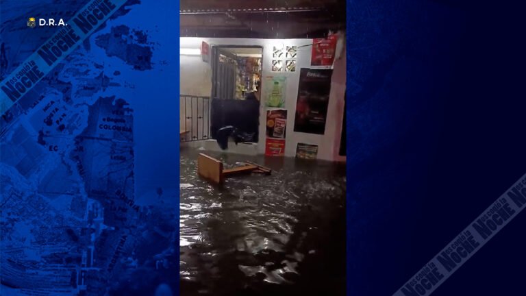 Sin comentarios. El fuerte aguacero que cayó en Bello este miércoles 9 de abril, generó inundaciones en varios barrios, como este que se presentó en el sector El Tapón, el cual dejó varias familias afectadas