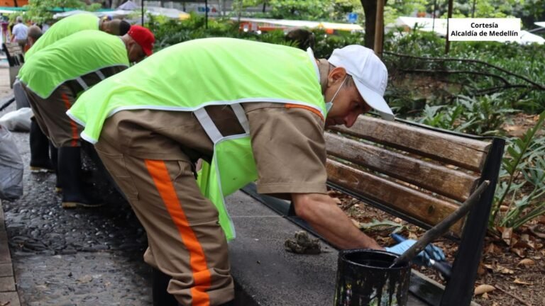 Reclusos de la cárcel El Pedregal limpiaron el parque de Belén