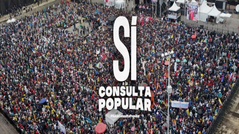 Petro insiste en la reforma laboral y no descarta consulta popular