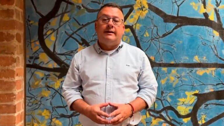 Secretario de Paz de Medellín denuncia desmonte de su esquema de protección por parte de la UNP y responsabiliza al presidente Petro