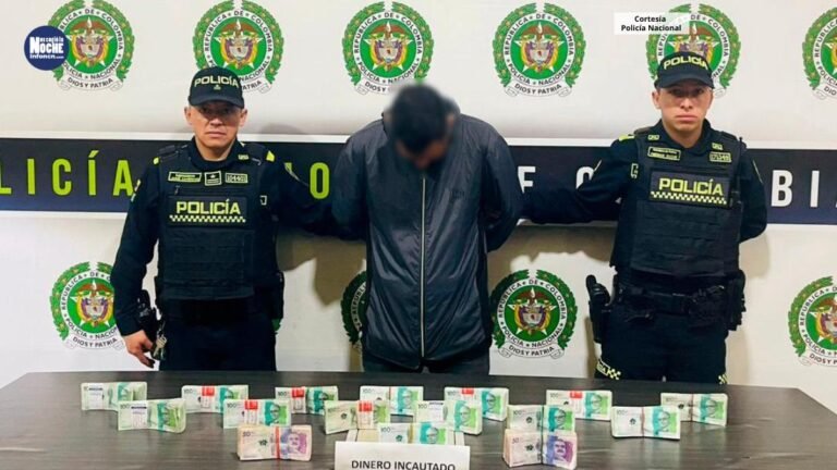 En Manrique capturaron a un hombre que transportaba 147 millones de pesos en una moto