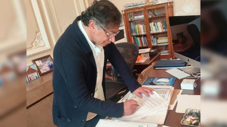 Registrador, frene consulta. La petición de partidos de oposición e independientes