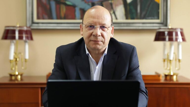 Moody’s y S&P bajan calificación de Colombia; MinHacienda reitera estabilidad macroeconómica y promete consolidación fiscal en 2025
