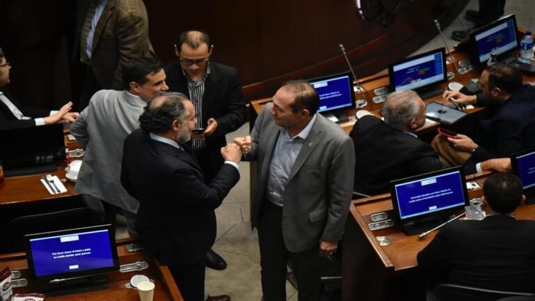 Reforma la laboral. Gobierno celebra aprobación
