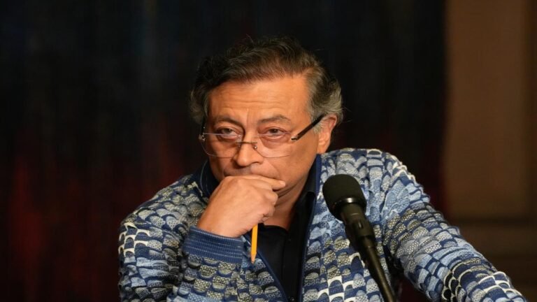 ¿Cortina de humo? Suspicacia por declaraciones de Petro