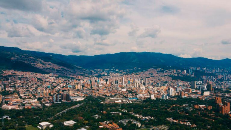 Medellín se destaca por su compromiso frente a la crisis climática