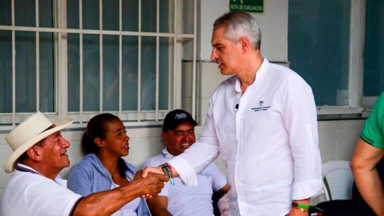 Santa Fe de Antioquia mejora su hospital gracias a la gobernación de Antioquia.