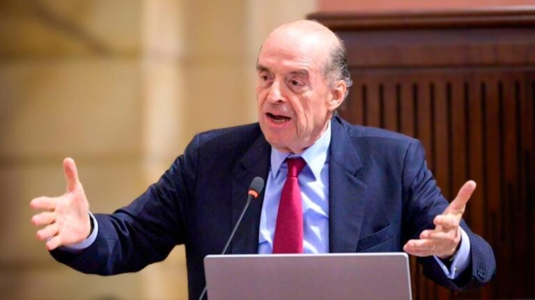 Audios filtrados de Álvaro Leyva: 30 Congresistas colombianos piden investigar a legisladores de EE. UU. por “complot” contra el gobierno Petro