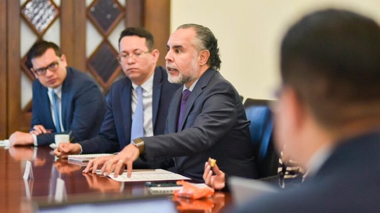 Gobierno refuerza seguridad de 14 precandidatos presidenciales