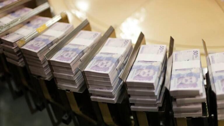 CARF lanza advertencia: déficit del 7,1 % del PIB pone a Colombia en zona de alto riesgo fiscal