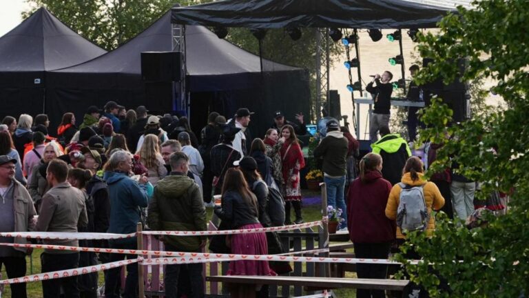 Rap bajo el sol de medianoche: vibrante festival en el Círculo Polar Ártico