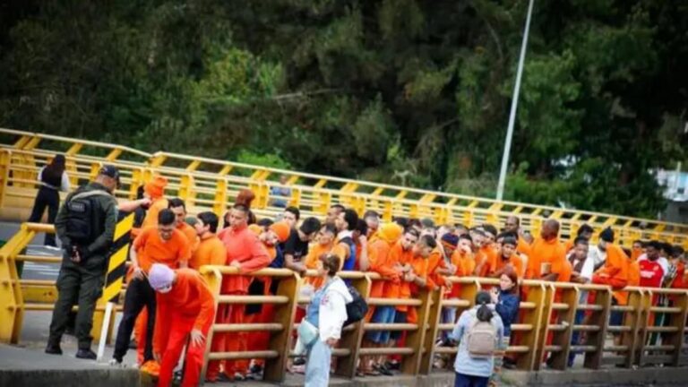 Colombia denuncia deportación masiva desde Ecuador