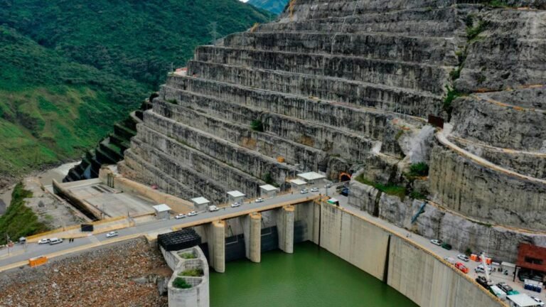 Colombia reactiva exportaciones energéticas tras el paso del fenómeno de El Niño