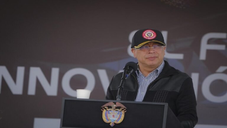 «Máxima estupidez humana» Petro sobre aplazar elecciones.