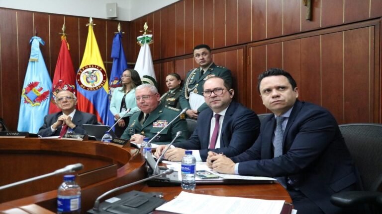 Presidente del Congreso cuestiona zona bilateral.