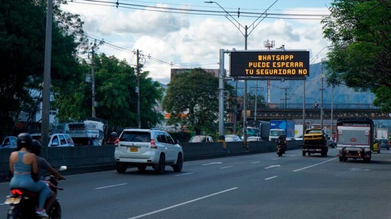 Cambios en licencias de conducción en Colombia: nuevo distintivo obligatorio y multa incluida