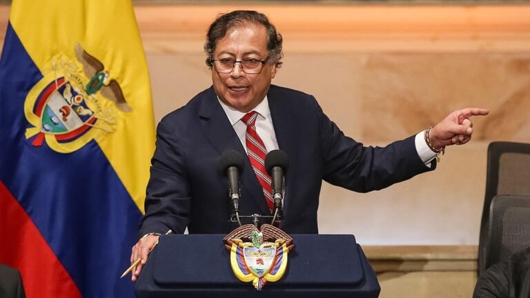 Petro sanciona reforma a la justicia: así cambiarán los procesos penales