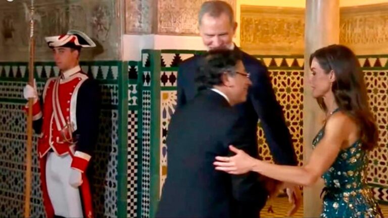 Incómodo momento en cena real en España: Petro intenta saludar de beso a reina Letizia y desata polémica diplomática
