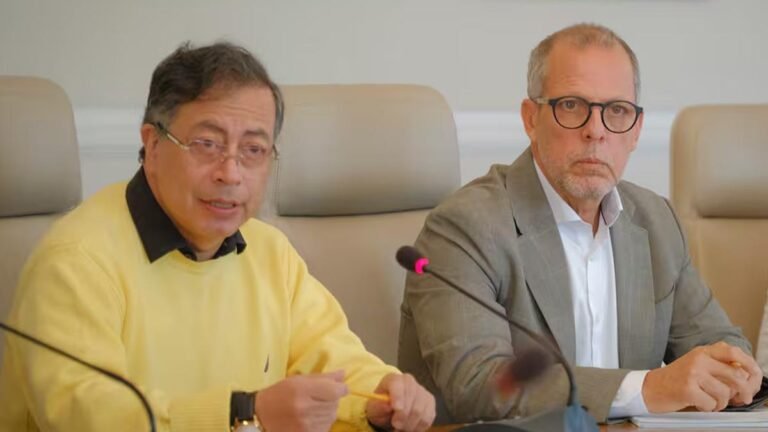 Alfredo Saade vuelve a atacar a los medios y genera reacción en el Congreso