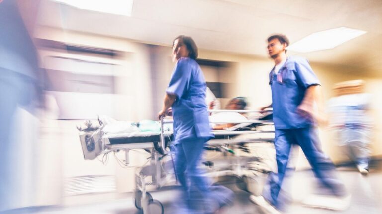 Sistema de salud al borde del colapso
