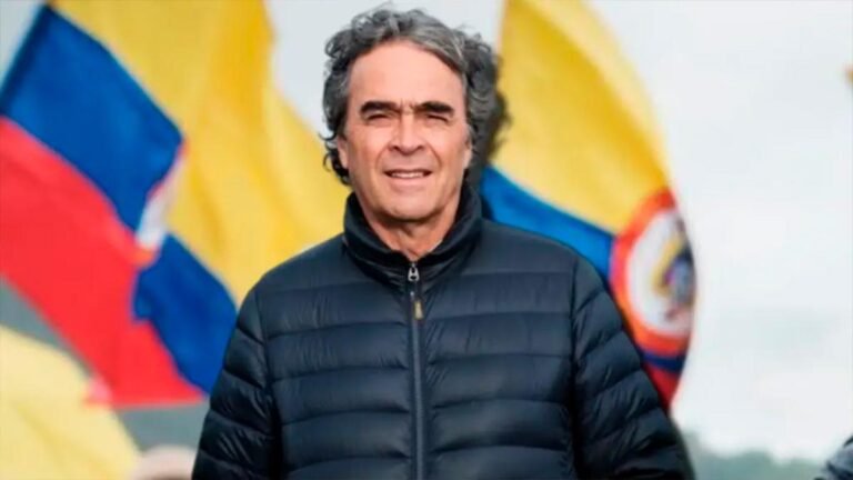 “Colombia merece un presidente a la altura de sus desafíos”: Sergio Fajardo oficializa su candidatura presidencial