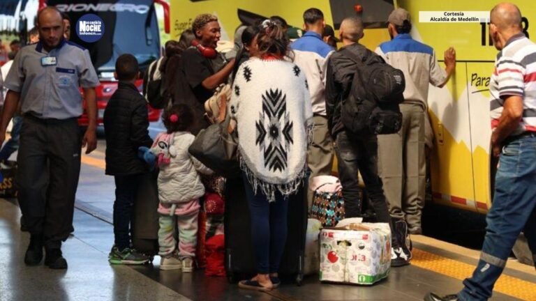 Solo en junio se movilizaron 1.700.000 pasajeros por las terminales de Medellín y aún falta un mes de vacaciones