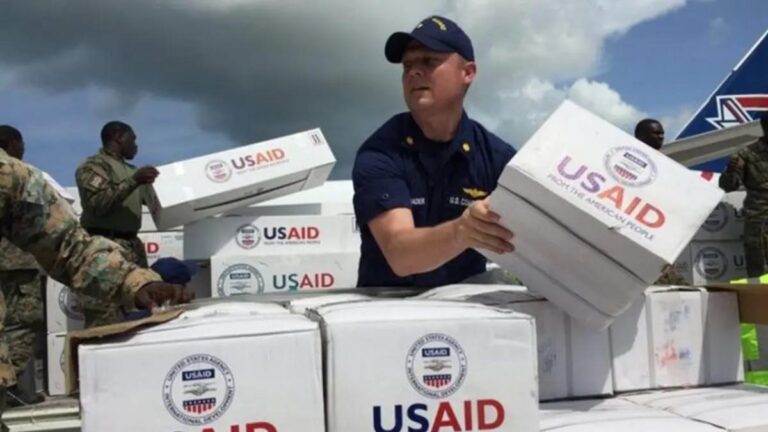 Recortes en USAID amenazan 14 millones de muertes prevenibles entre 2025 y 2030, alerta estudio en The Lancet