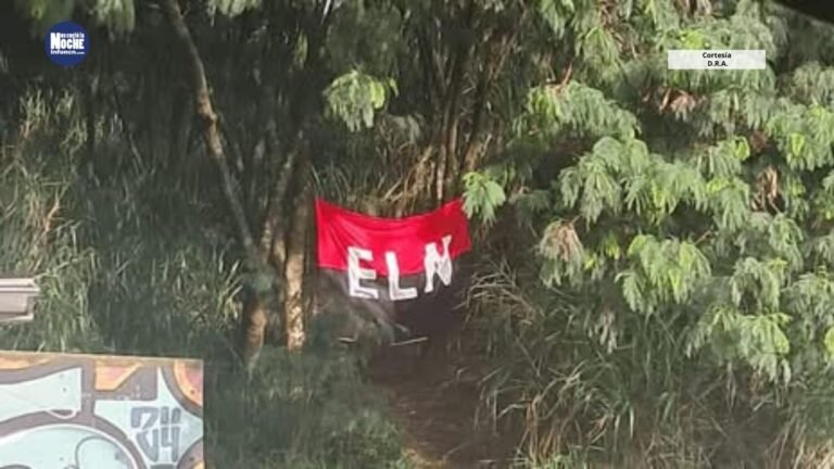 Bandera del ELN generó monumental trancón en Medellín y Bello por protocolos antiexplosivos