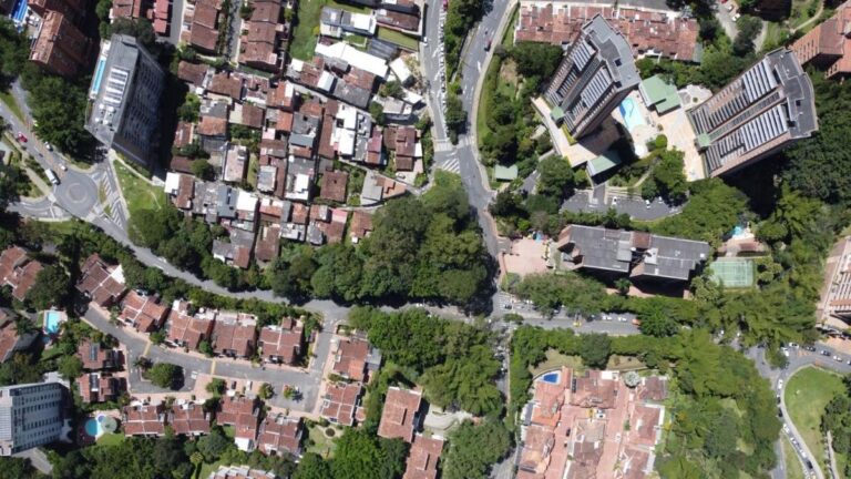 14 familias de El Chispero conservarán su territorio con viviendas VIP, VIS y No VIS